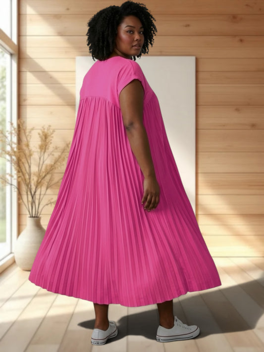 MELODIE - ROBE FUCHSIA PLISSEE JUSQU'A LA TAILLE 56